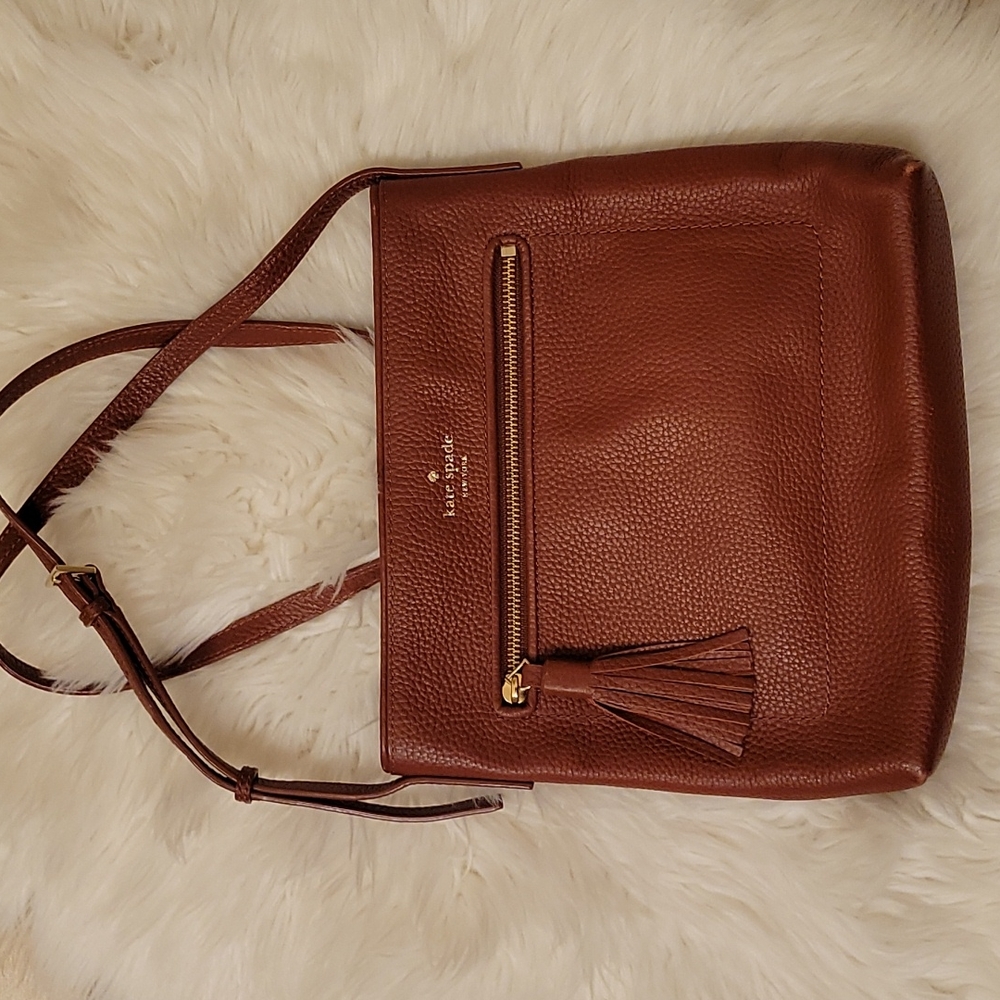 Kate spade crossbody in pebbled leather